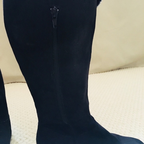 Black Boots - Picture 3 of 6
